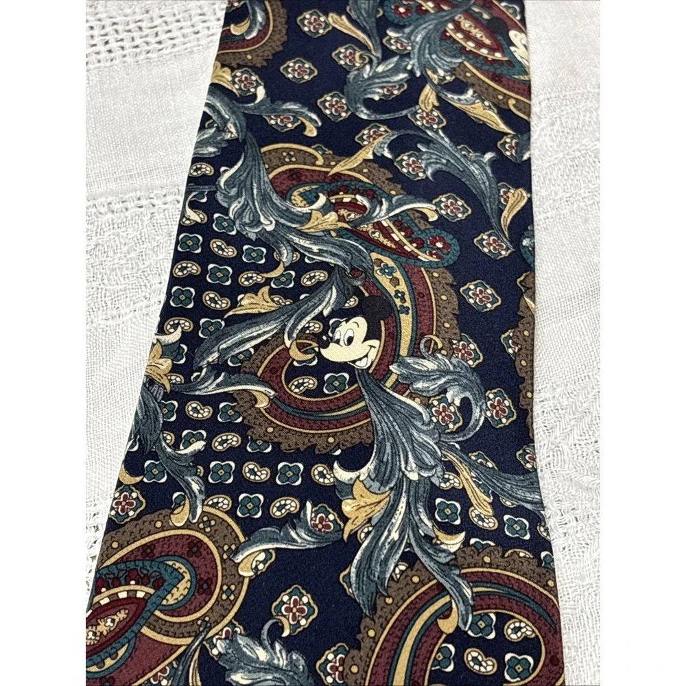 Disney Originals Men's Tie Mickey Mouse Paisley 100% Silk 3.75